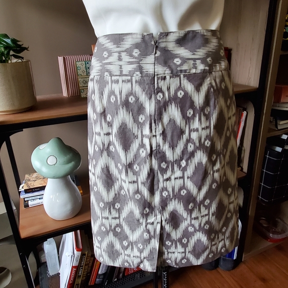 Banana Republic Heritage Ikat Skirt - Picture 5 of 9